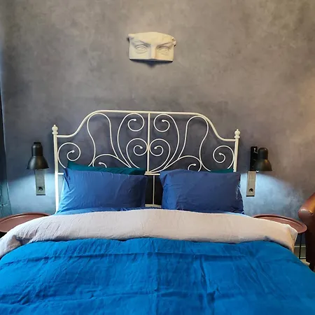 Apart Otel Red Doors 23 Free Parking